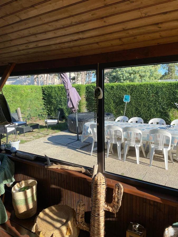 Chalet Bord De Mer Lingreville Exterior photo